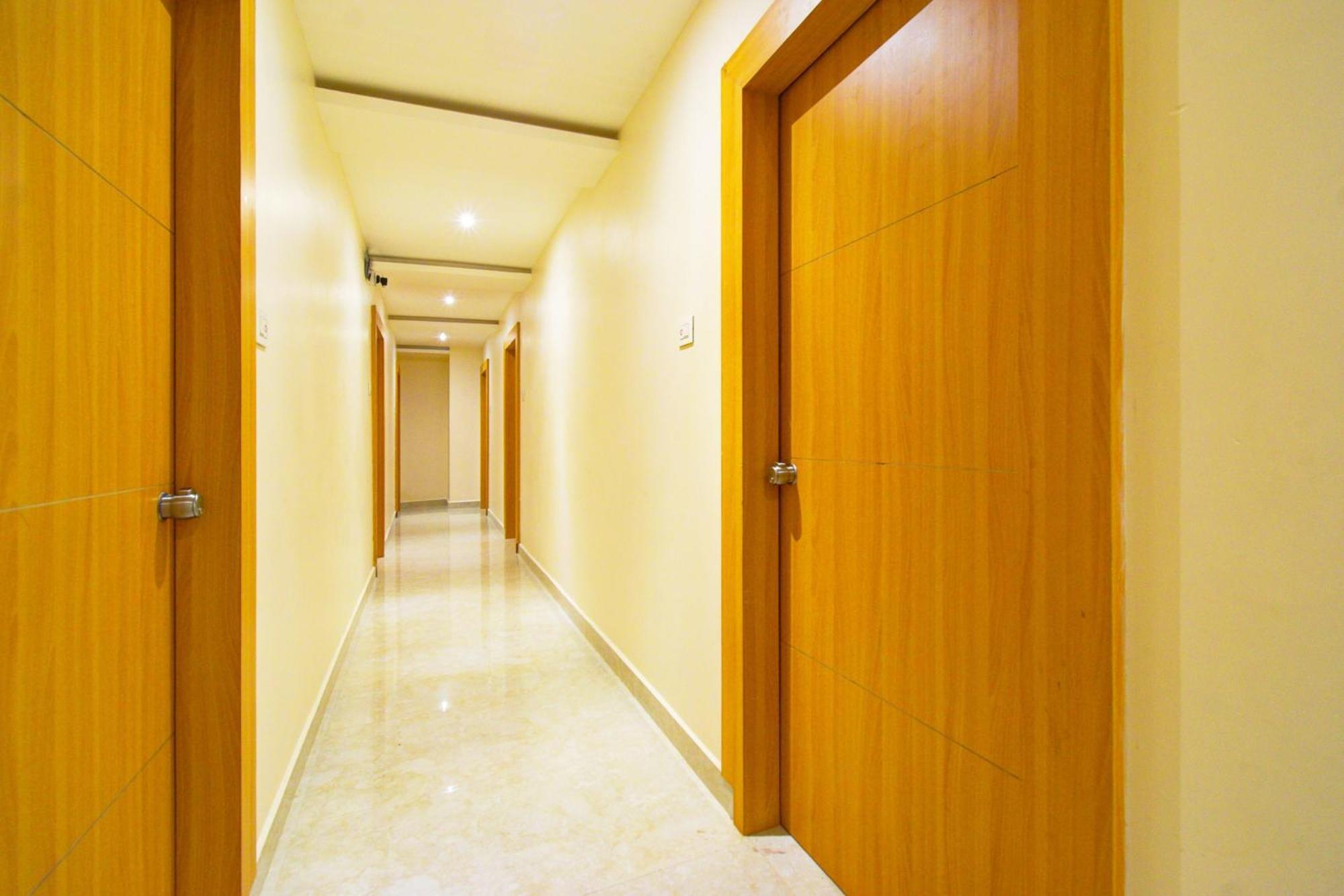 Hotel O Svs Suites Luxury Rooms Trimulgherry 外观 照片