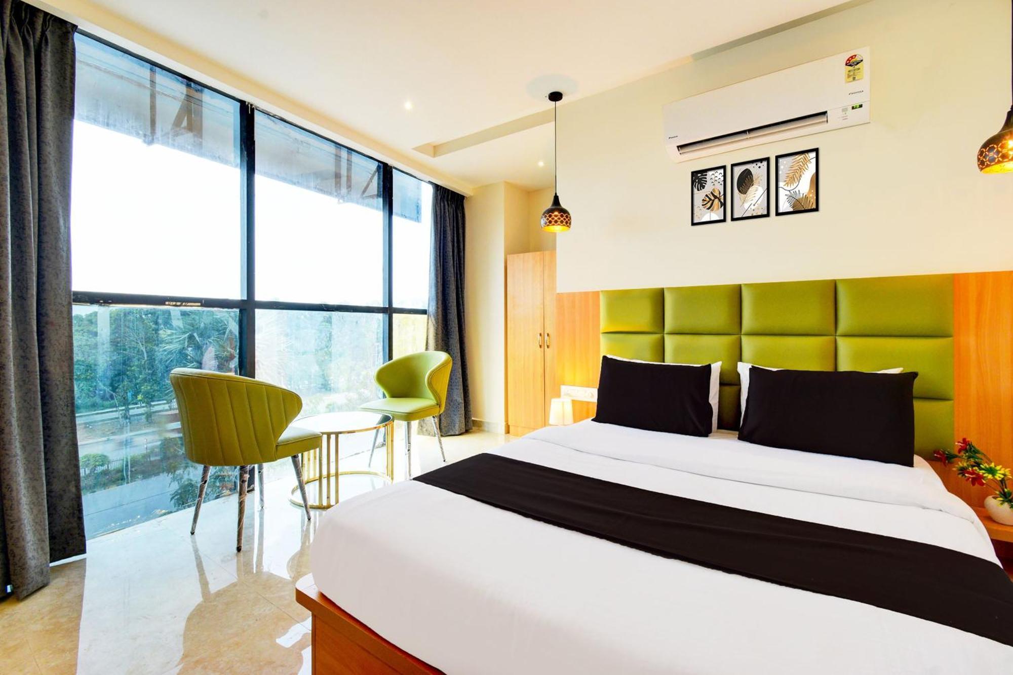 Hotel O Svs Suites Luxury Rooms Trimulgherry 外观 照片