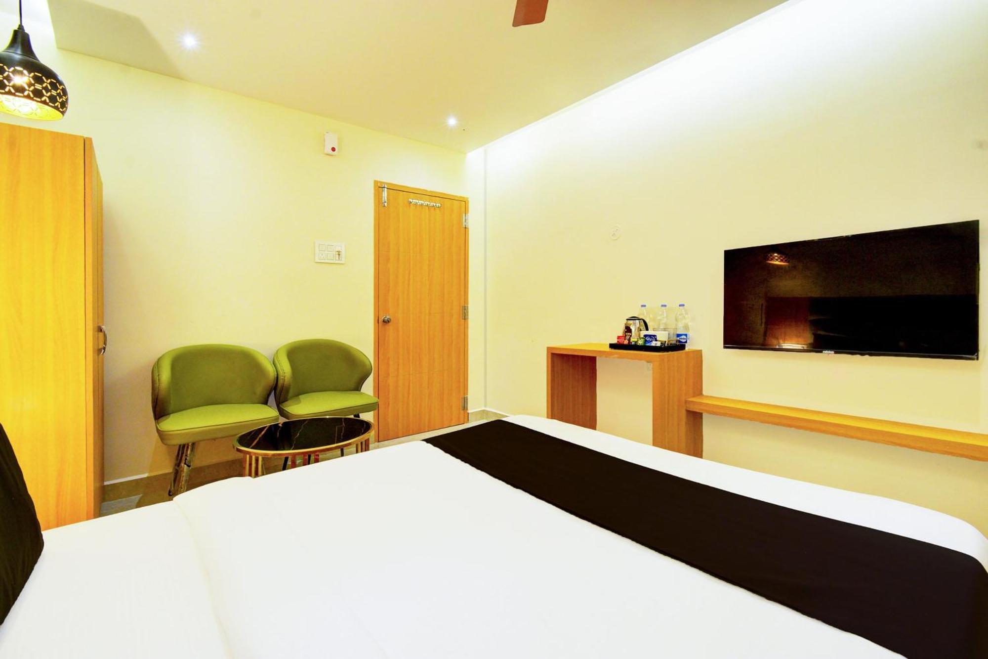 Hotel O Svs Suites Luxury Rooms Trimulgherry 外观 照片