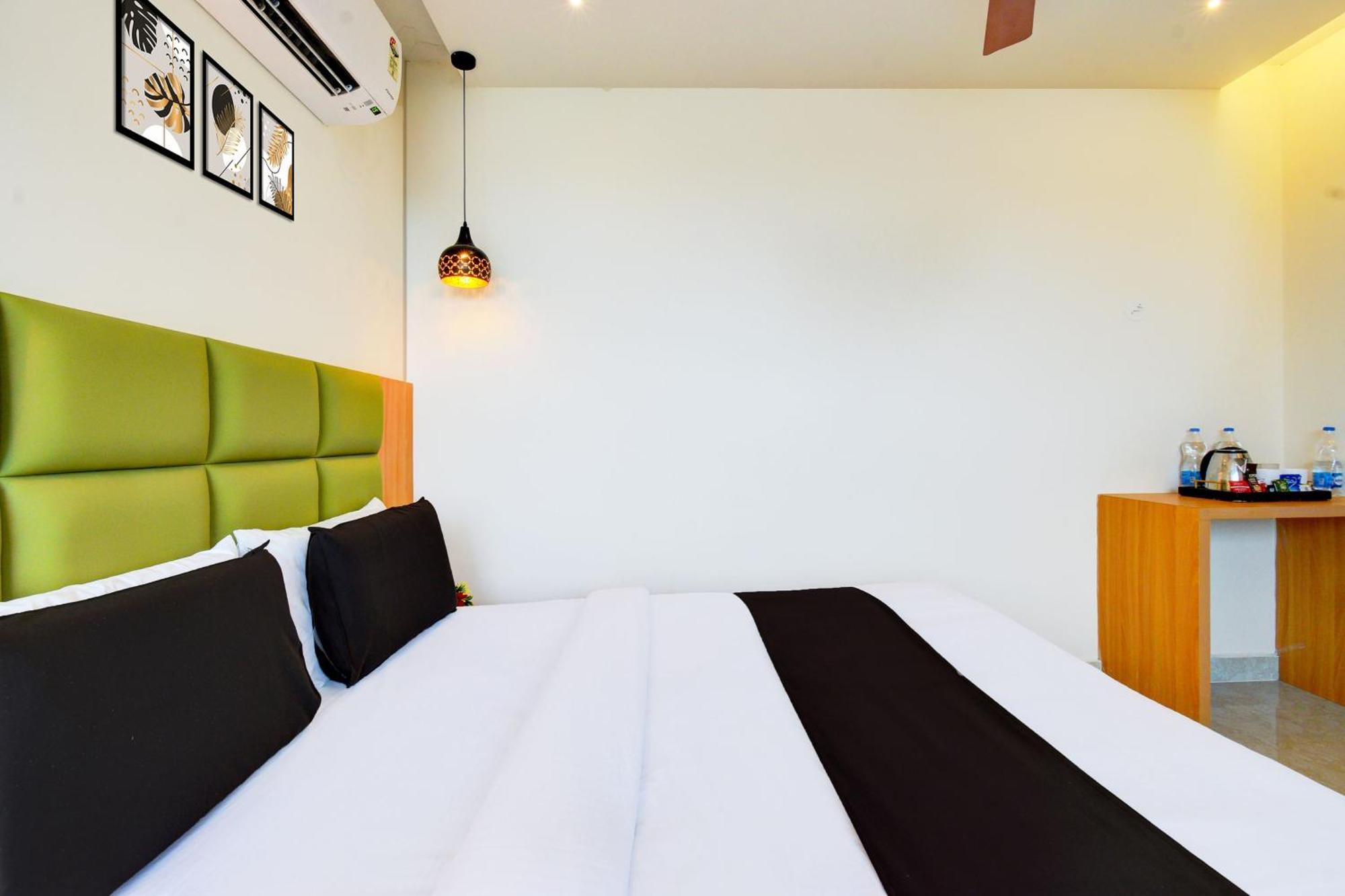 Hotel O Svs Suites Luxury Rooms Trimulgherry 外观 照片