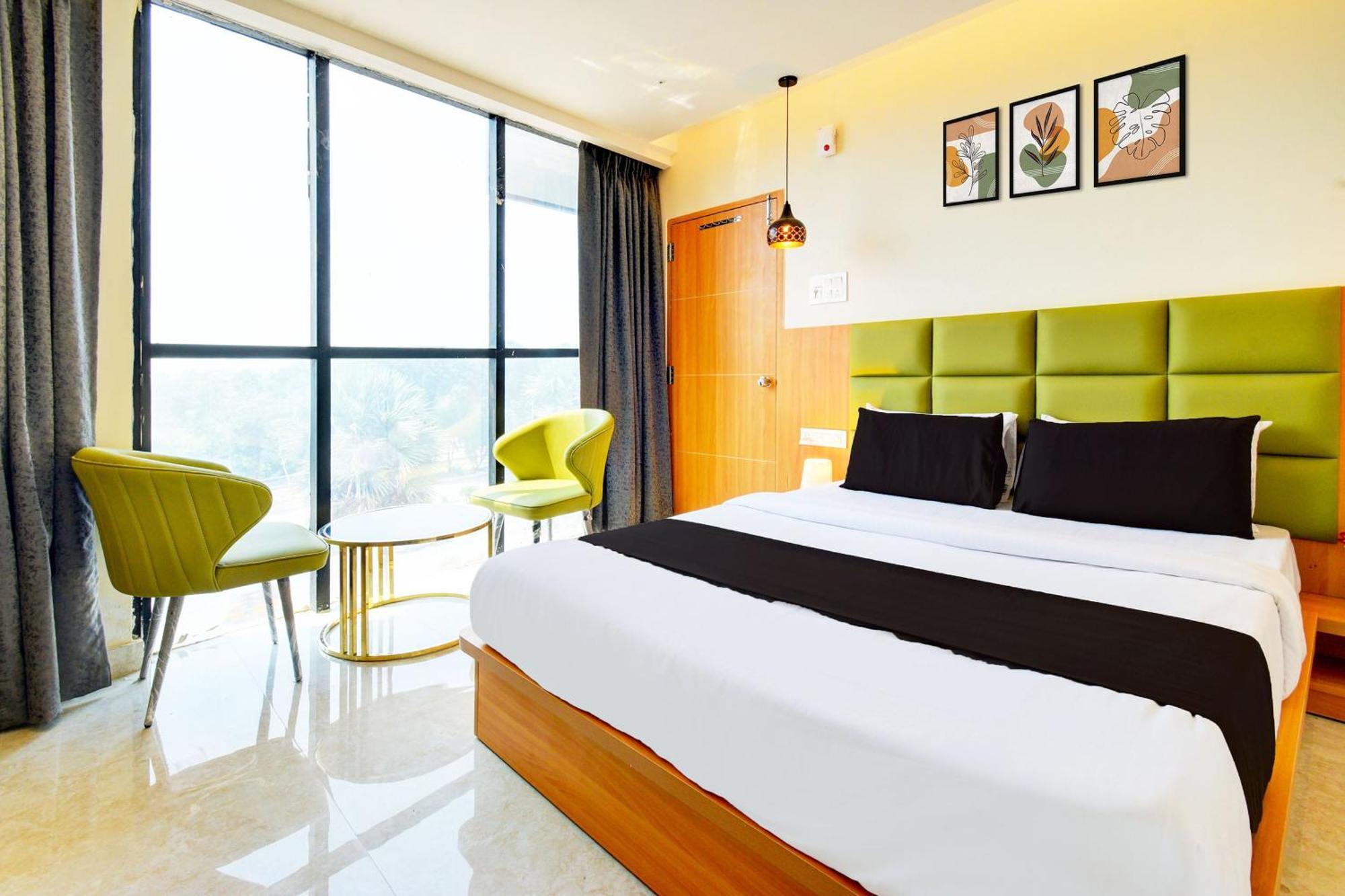 Hotel O Svs Suites Luxury Rooms Trimulgherry 外观 照片